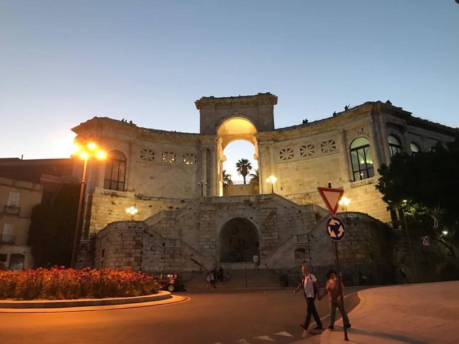 Appartamento casa SorrisiEsoGni Cagliari Esterno foto
